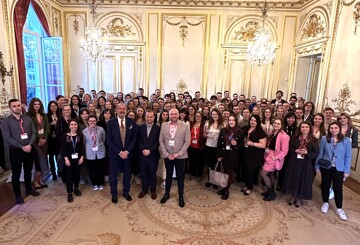First Alumni Meetup France: Over 100 participants from 17 Czech universities met in Paris